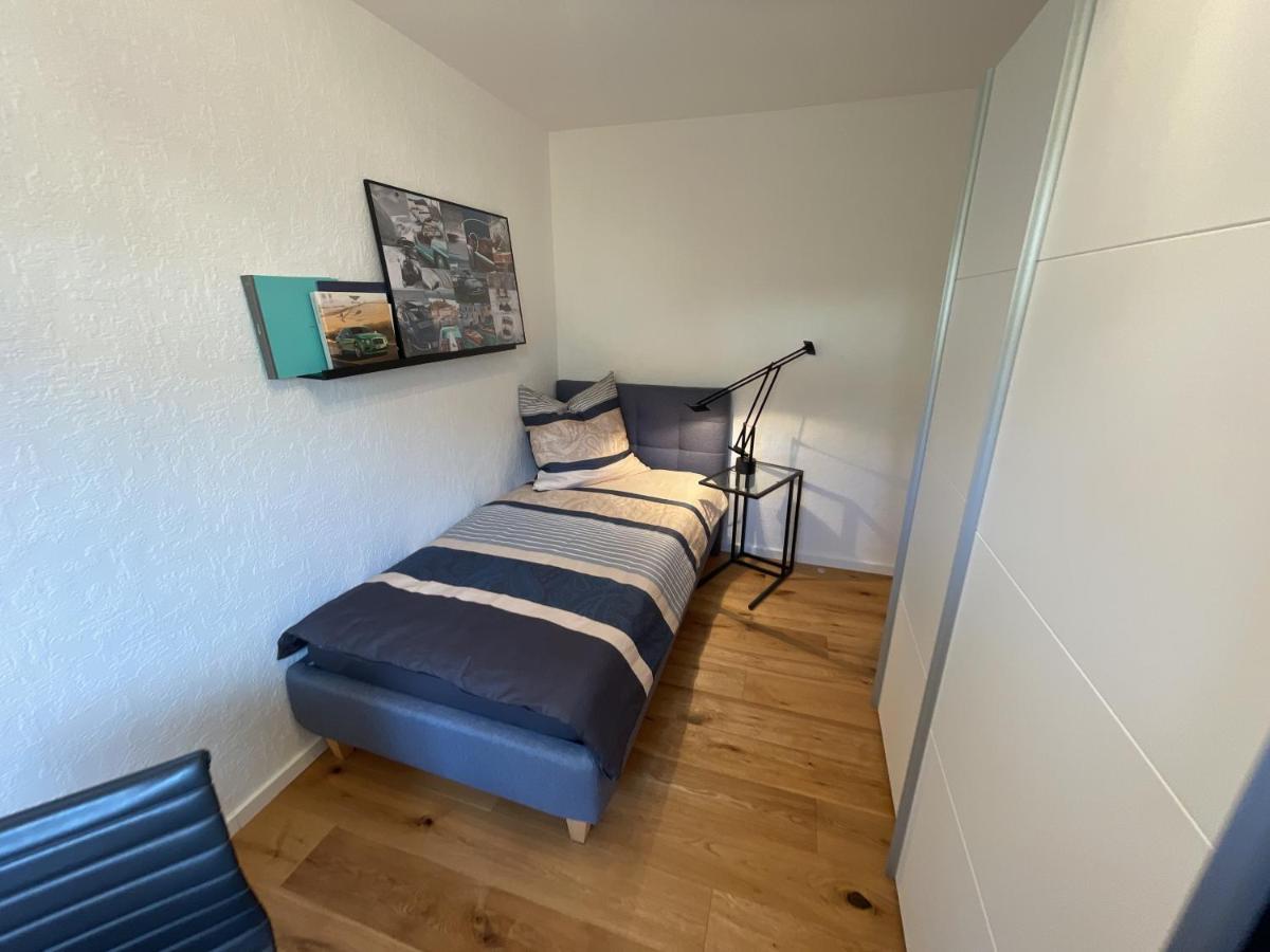 Appartement Region Esslingen - Naehe Messe - Flughafen - Stuttgart - Wohnen Und Arbeiten Auf Zeit In 120M2 Wohlfuehlatmosphaere - Ab 3 Uebernachtungen - Geeignet Fuer 4 Pers Incl Kinder - Beistellbett Moeglich - Kinder Und Tiere Willkommen - Garage F Altbach Ngoại thất bức ảnh