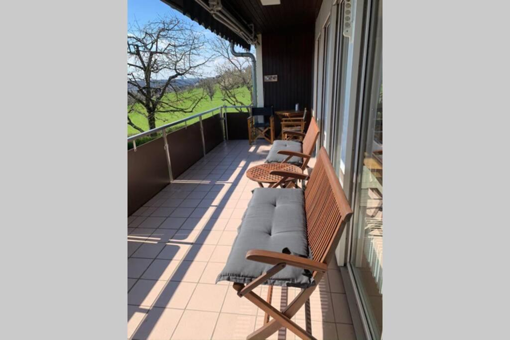 Appartement Region Esslingen - Naehe Messe - Flughafen - Stuttgart - Wohnen Und Arbeiten Auf Zeit In 120M2 Wohlfuehlatmosphaere - Ab 3 Uebernachtungen - Geeignet Fuer 4 Pers Incl Kinder - Beistellbett Moeglich - Kinder Und Tiere Willkommen - Garage F Altbach Ngoại thất bức ảnh